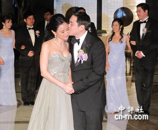 台塑长孙王泉仁新婚夫妻亮相（组图）