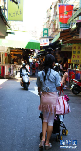 组图：台北街头的美女