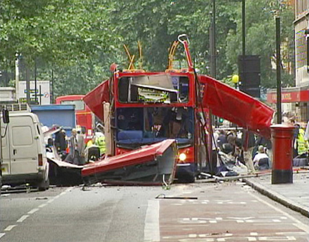 伦敦发生77爆炸案