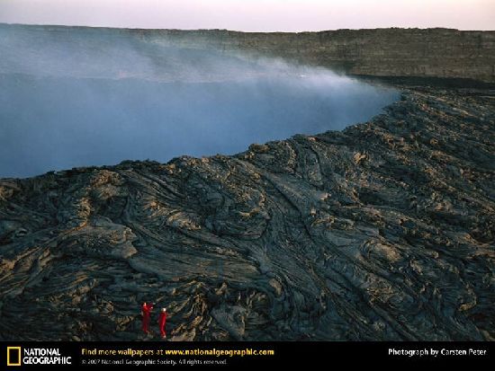 火山爆发的壮观瞬间