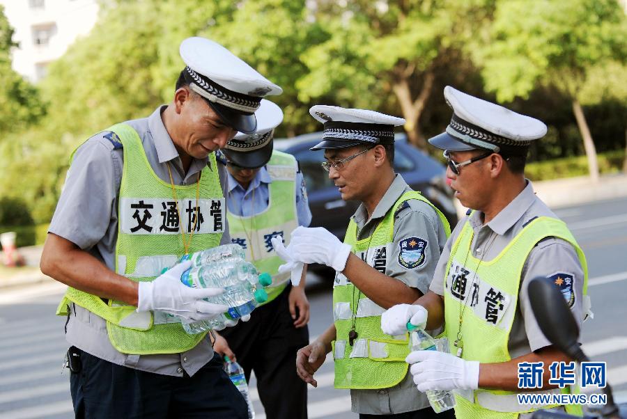 南方高温再创纪录 浙江局地达43摄氏度