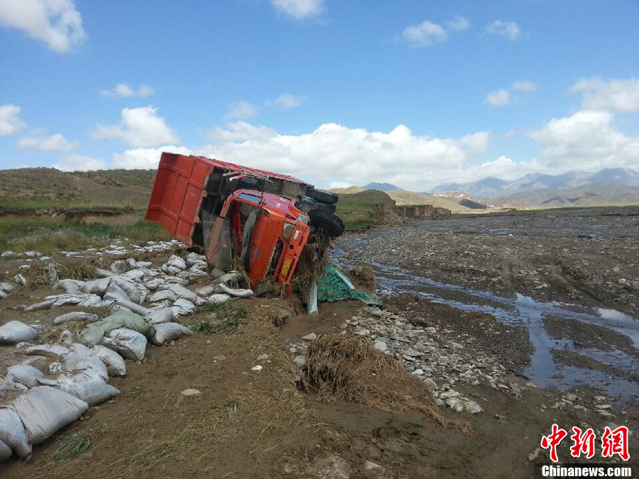 青海乌兰县突发山洪冲毁工棚 21人遇难