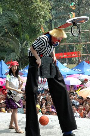 世界50名顶尖小丑中国PK 欢乐是良药