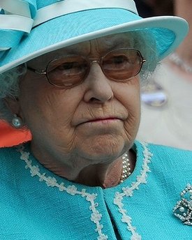 英女王也要政府救济？六年前申请取暖费补助遭拒