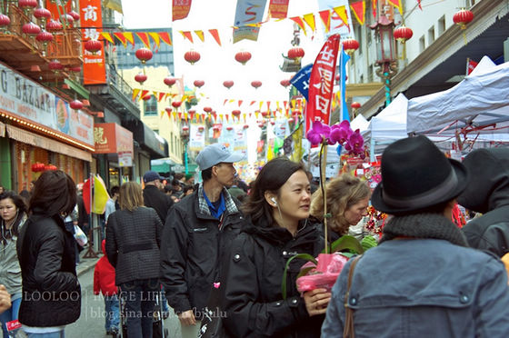 逛逛美国唐人街的花市