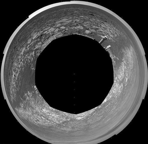 “机遇”号火星车发回精彩图片 登陆8年仍性能良好