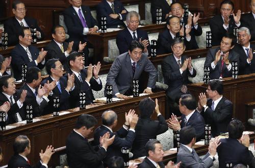 日媒曝光安倍内阁内定成员名单 近半为06年老面孔