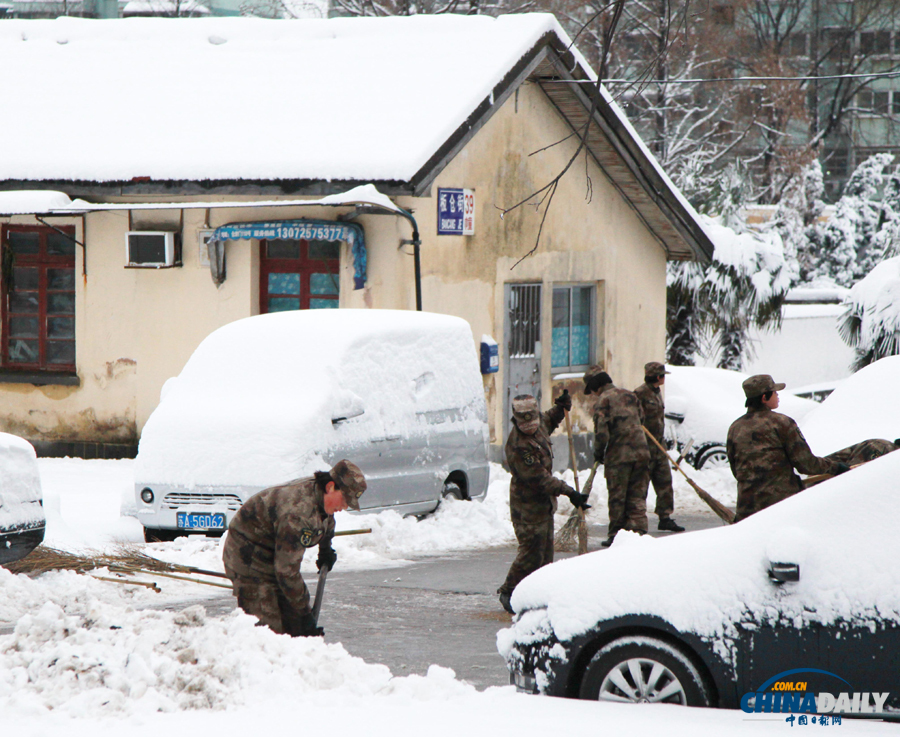 南京普降暴雪