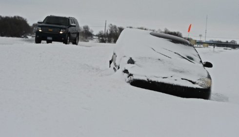 美20州遭强冬季风暴袭击 6000万人受影响