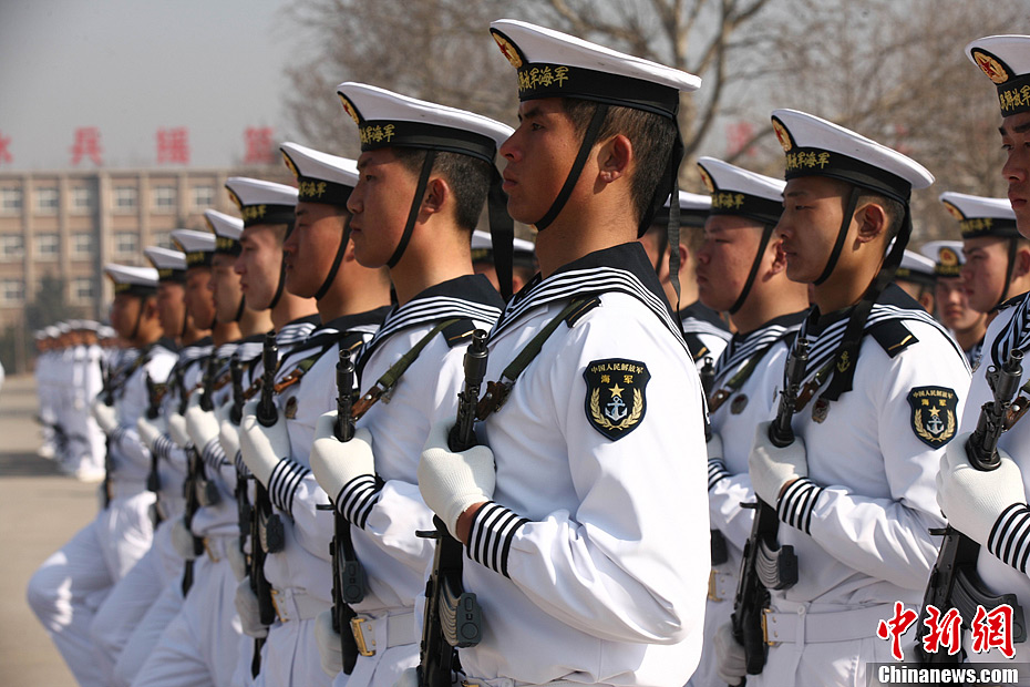 中国海军北海舰队新兵威武亮相（组图）