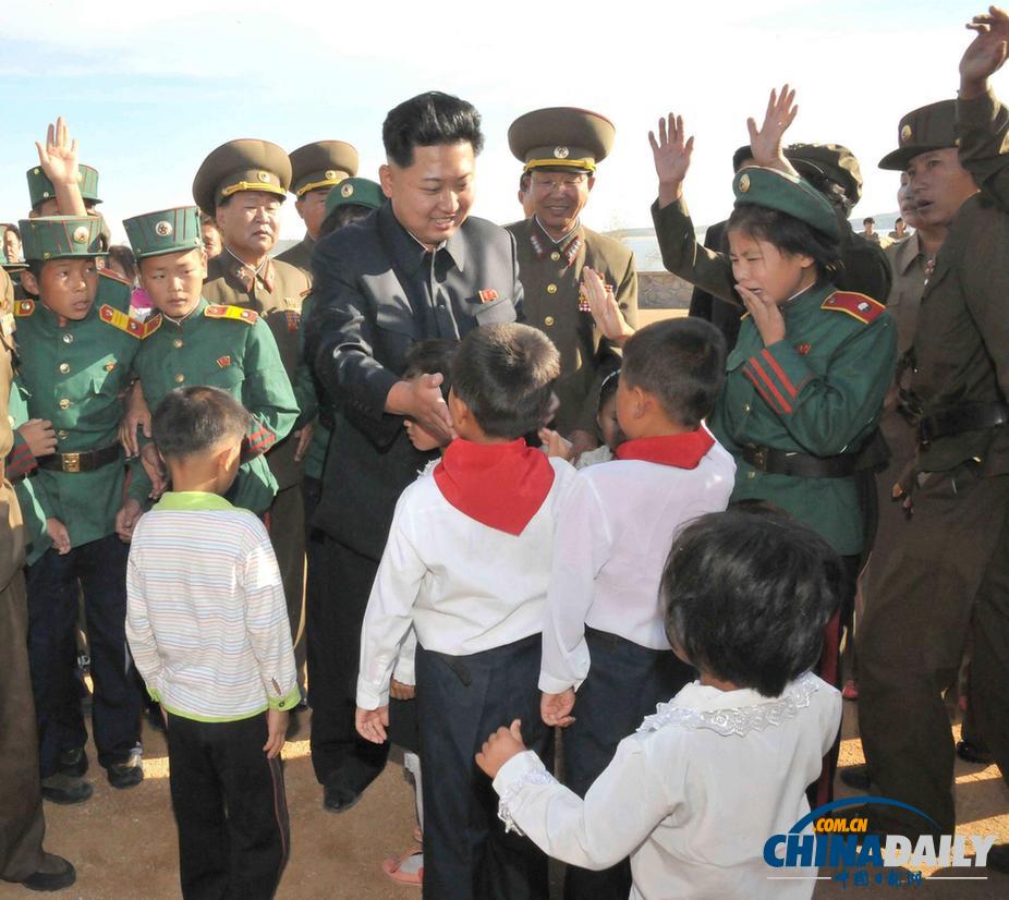 金正恩再次访问曾炮击延坪岛的朝鲜部队（高清组图）