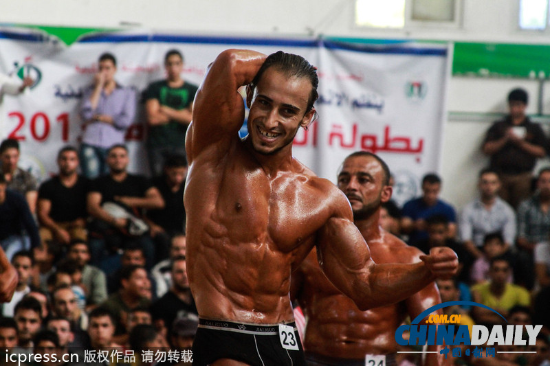 巴勒斯坦举行罕见健美大赛 中东猛男展示完美肌肉