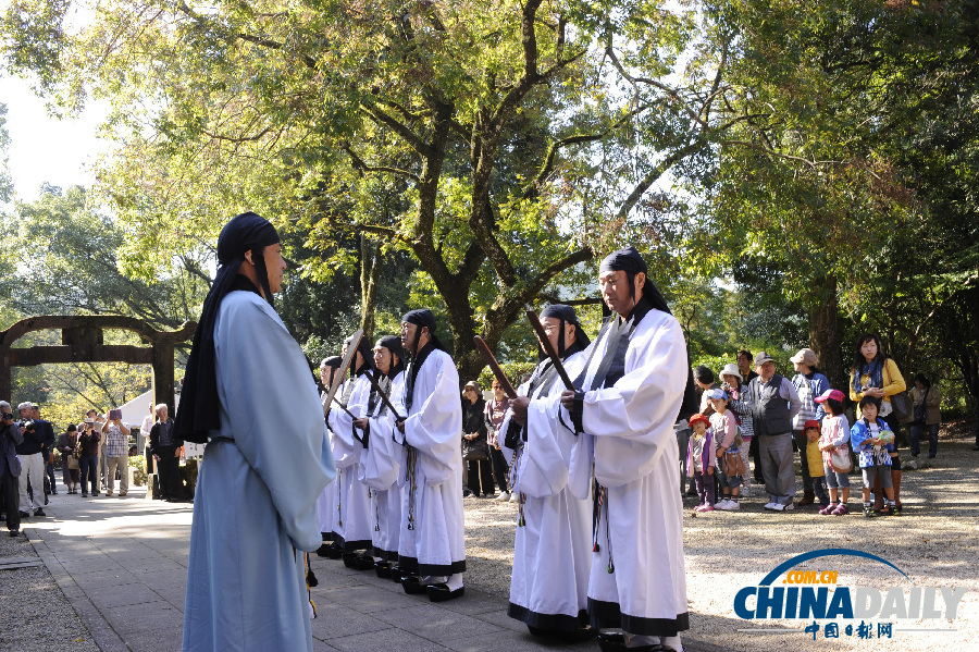 日本佐贺县举行秋季祭孔典礼（组图）