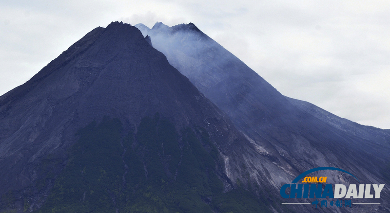 印尼两火山持续喷发 航空受影响