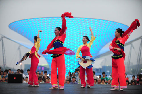 Hakka performance a treat for Expo visitors