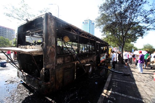 Beijing bus on fire, no one injured