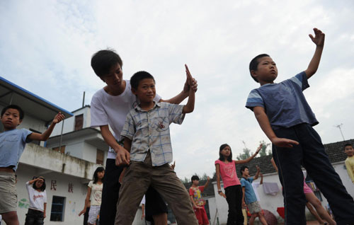 Volunteer teaching in poor regions