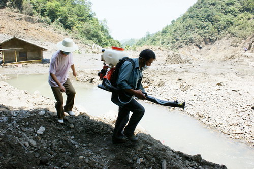 2 landslides leave 10 dead,44 missing in Shaanxi 