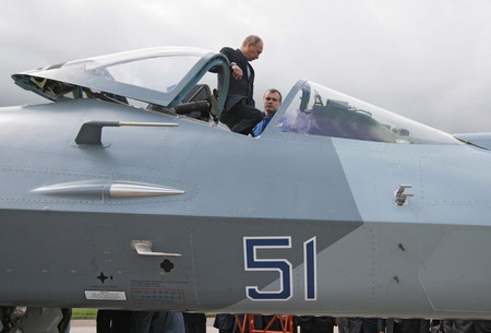 Putin attends test flight of Russia's new fighter