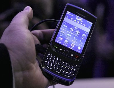 Saudi Arabia orders BlackBerry ban starting Friday