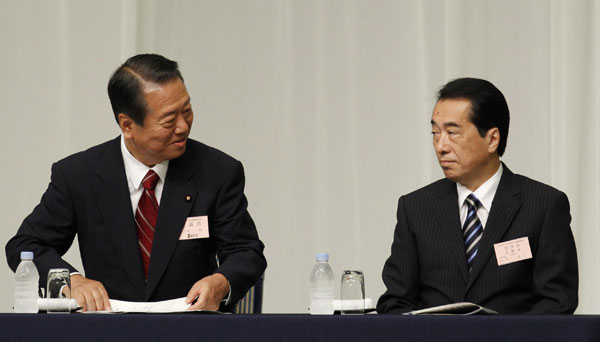 Japanese PM Naoto Kan wins ruling party vote