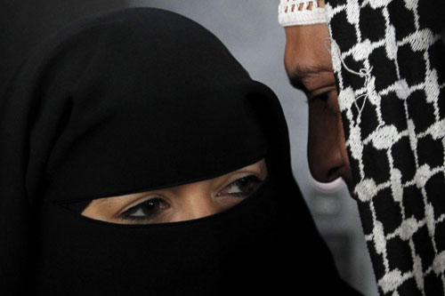 French Senate passes ban on full Muslim veils