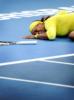 Serena hurt, in doubt for Aussie Open