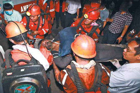 Search for missing miners continues