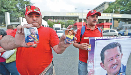 Chavez returns from Cuba