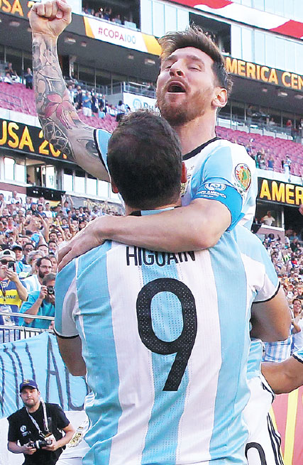 Red-hot Messi boots Argentina into semifinals