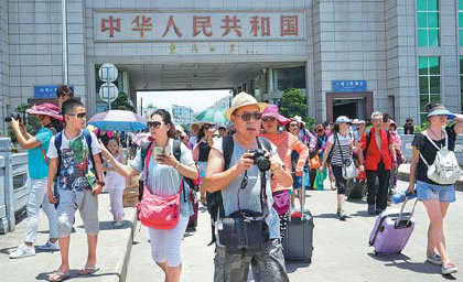 Vietnam to curb scams and protect tourists' interests