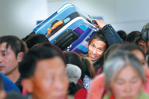 China's migrant population shrinks by 1.7 million