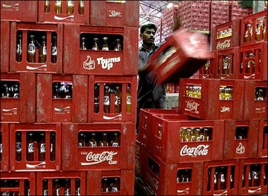 Indian MPs demand Coke, Pepsi ban as firms reject toxic label