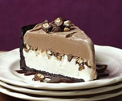 Chocolate-peanut ice cream cake