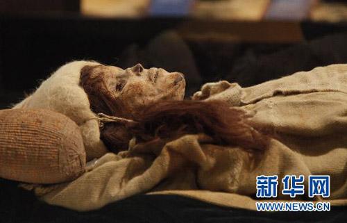 Exhibition of Xinjiang cultural relics unveiled secret of Silk Road