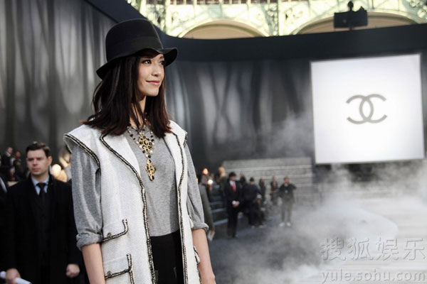 Yao Chen attends Chanel Fashion Show