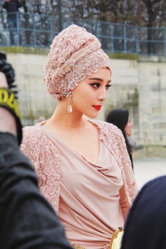 Fan Bingbing steals limelight on Paris Fashion Week