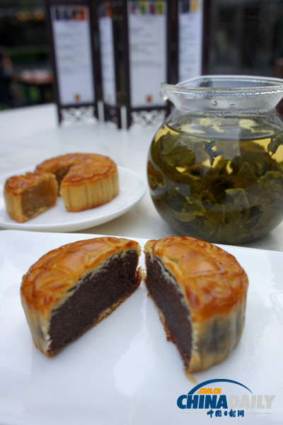 Moon cakes too beautiful to eat