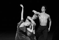 Ballet honors late master dancer