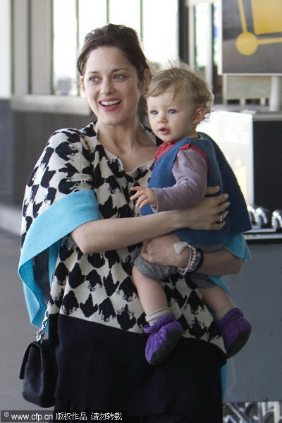 Star Tracks in March:Gwen Stefani takes her boys out