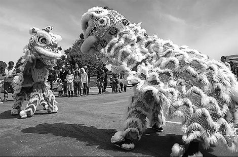 Qingming tradition continues in US