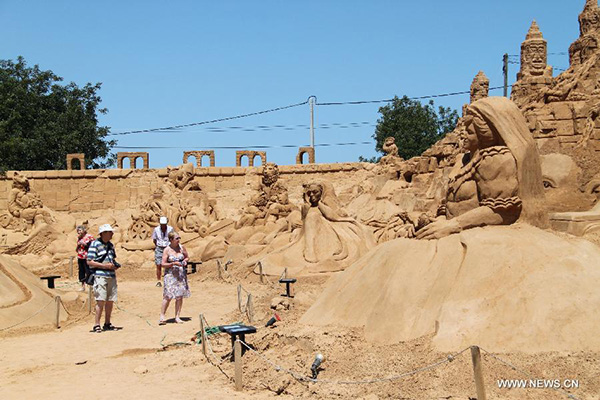 10th Int'l Sand Sculpture Festival kicks off in Portugal