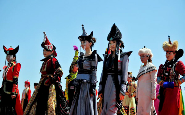 Nadam fair opens in West Ujimqin Banner, China's Inner Mongolia