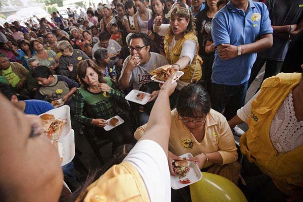 Giant sandwich made in 'Torta Fair', Mexico City