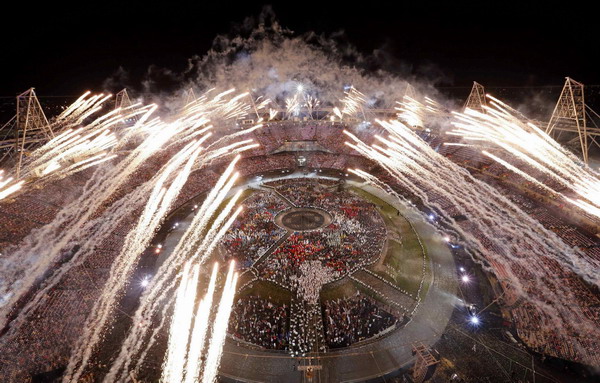 Highlights of London Olympic opening ceremony