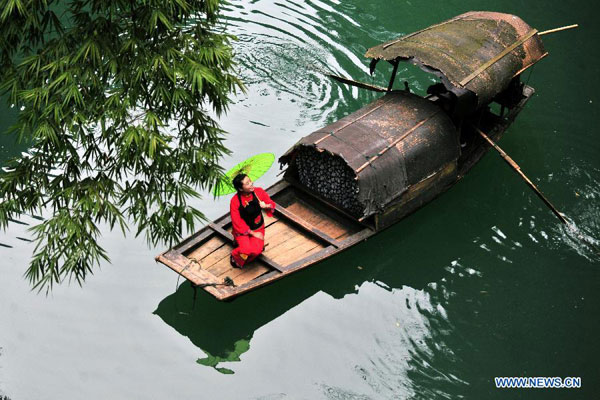 Three-Gorges Tribe Scenic Spot attracts tourists in C China