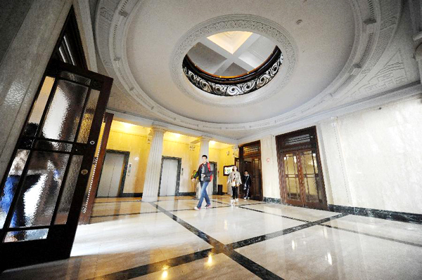 People visit former site of Shanghai Art Museum