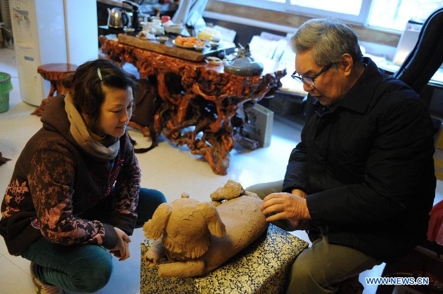 Renowned sculptor's works in Jingdezhen