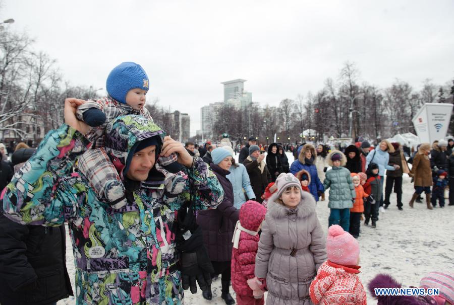 Russians attend celebration to mark Orthodox Christmas