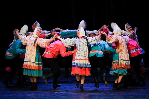 Russian dancers perform in China's Changchun